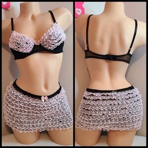 VTG Frederick's Sexy Ruffle Lace Bra & Skirt Set Size Small Black/ Blush